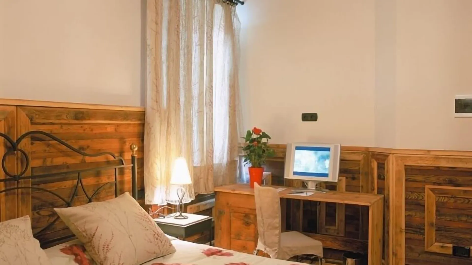 Hotel Sant Roc Solsona Spain